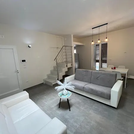 La Casetta Della Piazza Apartment *