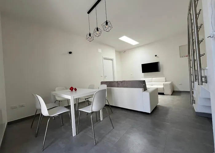 La Casetta Della Piazza * קרוביניו